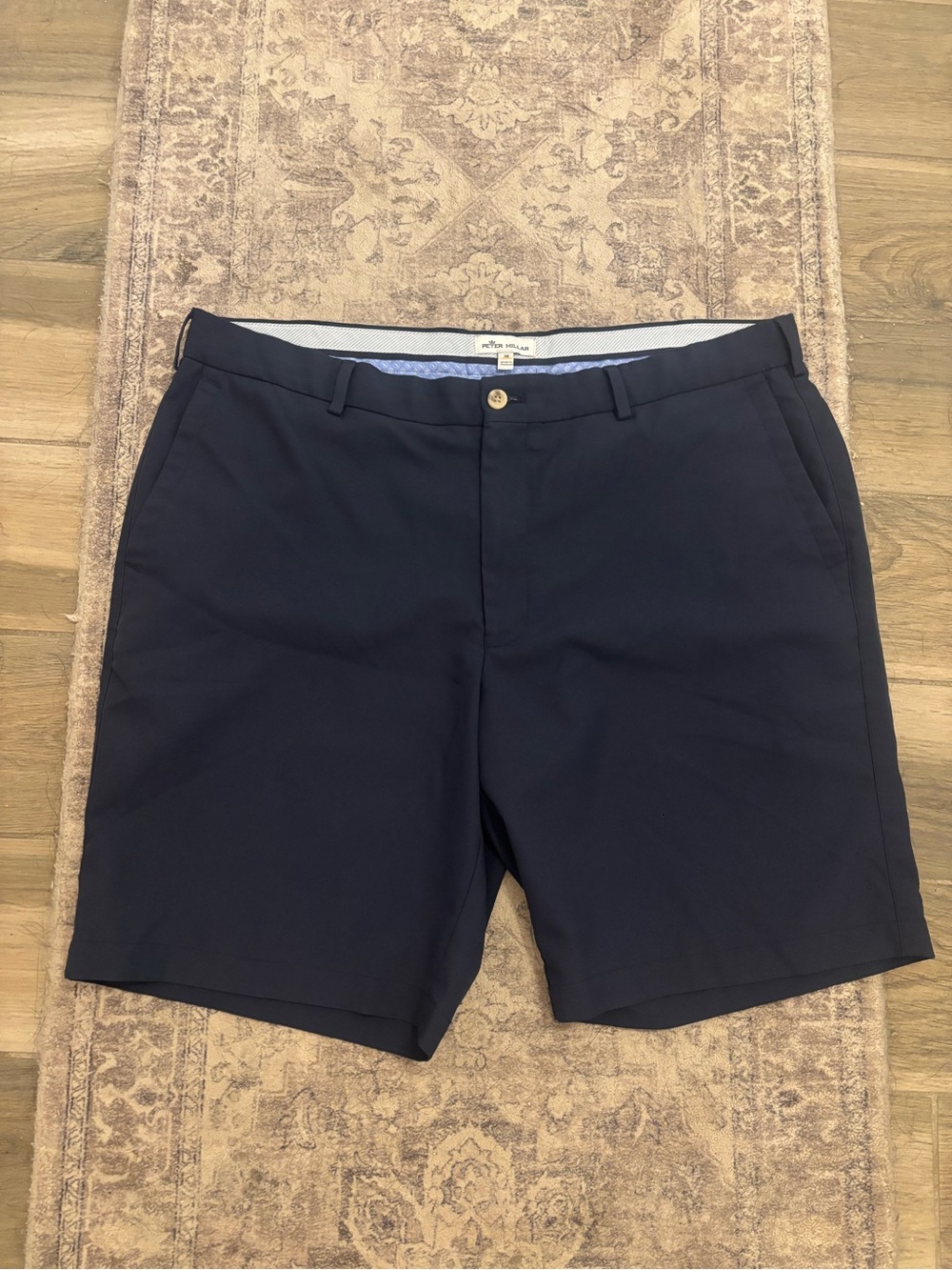 Peter Millar navy Performance Shorts 9” , size 38